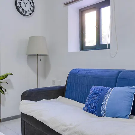 Peaceful 1br Maisonette With Sofa Bed With Wifi By 360 Estates Apartment *