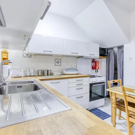 Peaceful 1br Maisonette With Sofa Bed With Wifi By 360 Estates San Pawl il-Baħar